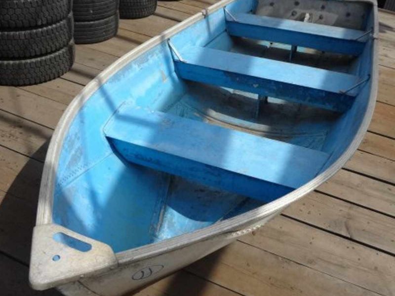 Голубое авито купить купить. Стеклопластиковая лодка Murena. Лодка гребная алюминиевая. Лодка весельная алюминиевая. Лодка весельная металлическая.
